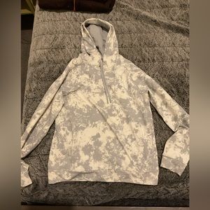 Lululemon sweatshirt